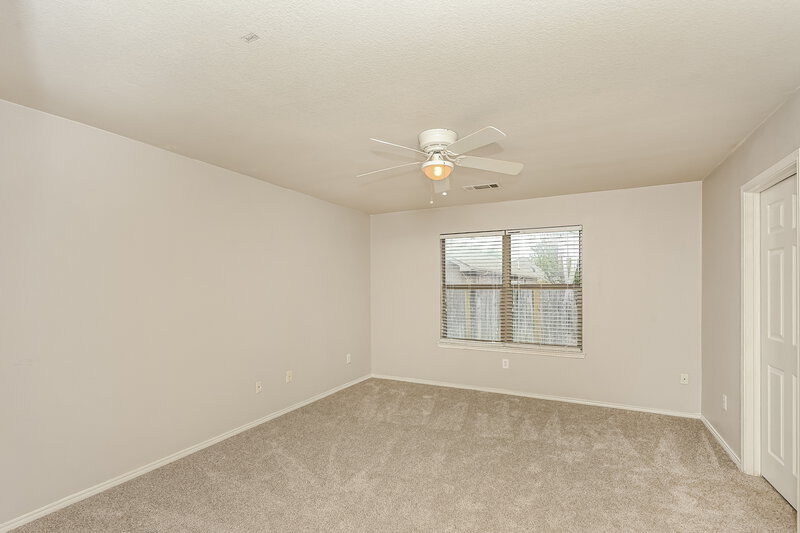 2,310/Mo, 13136 Settlers Trl Fort Worth, TX 76244 Main Bedroom View