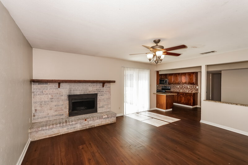 2,545/Mo, 3009 Joymeadow Dr Fort Worth, TX 76123 Living Room View 2