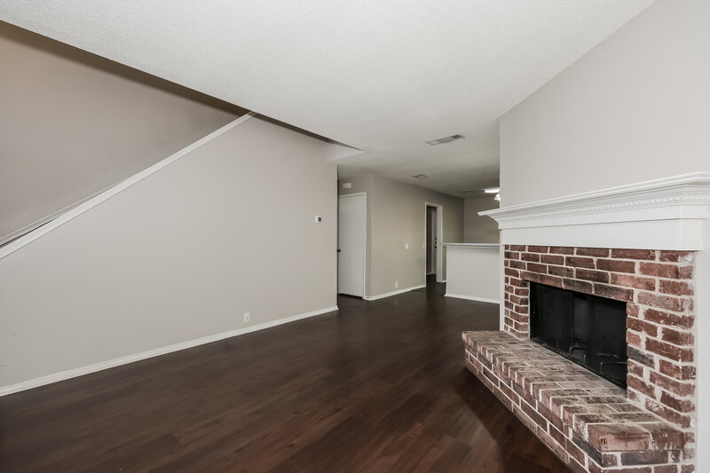 2,410/Mo, 216 High Pointe Ln Cedar Hill, TX 75104 Living Room View 2