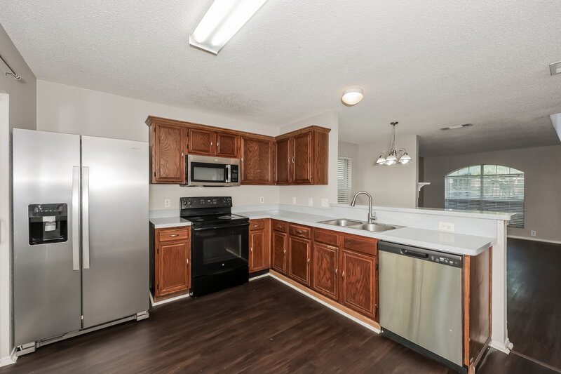 2,410/Mo, 216 High Pointe Ln Cedar Hill, TX 75104 Kitchen View