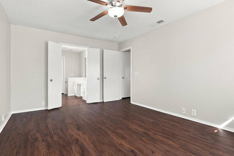 2,405/Mo, 216 High Pointe Ln Cedar Hill, TX 75104 Primary Bedroom View
