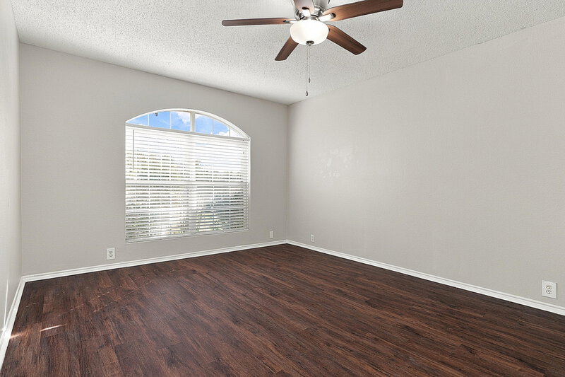 2,405/Mo, 216 High Pointe Ln Cedar Hill, TX 75104 Primary Bedroom View 2