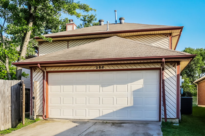 2,410/Mo, 216 High Pointe Ln Cedar Hill, TX 75104 Rear View 2