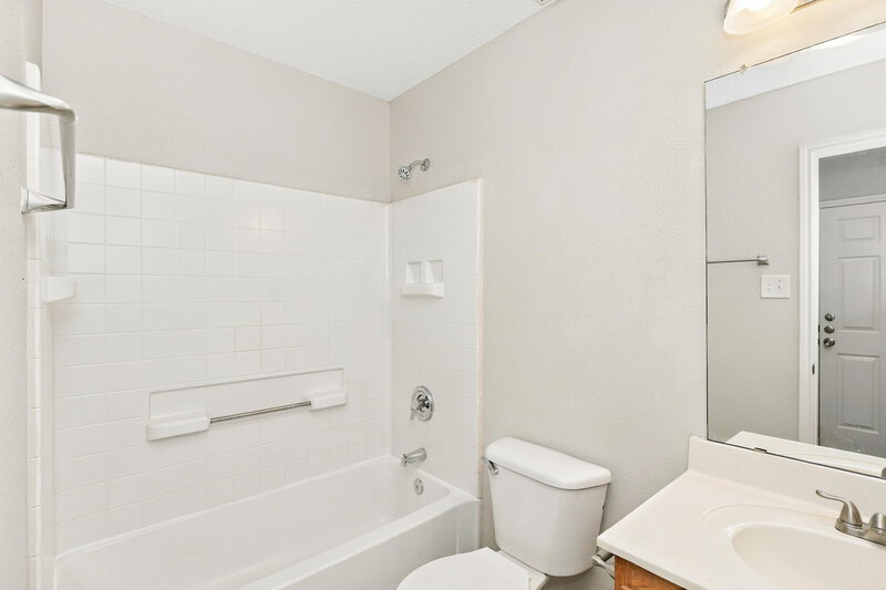 2,075/Mo, 9209 Saint Martin Road Fort Worth, TX 76123 Bathroom View