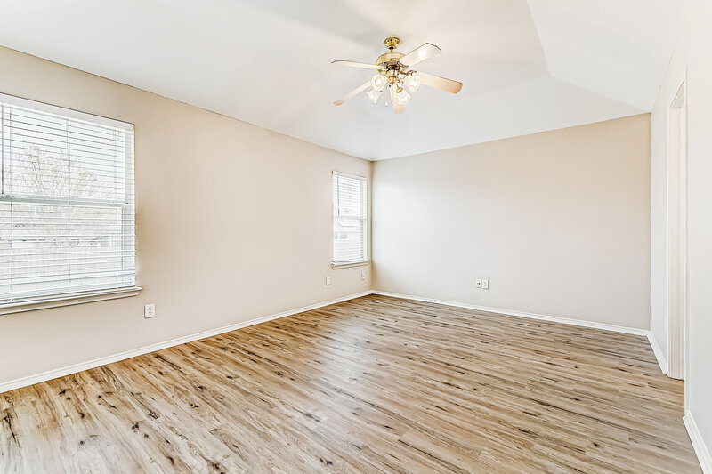 2,080/Mo, 10305 Buffalo Springs Ct Fort Worth, TX 76140 Main Bedroom View 2