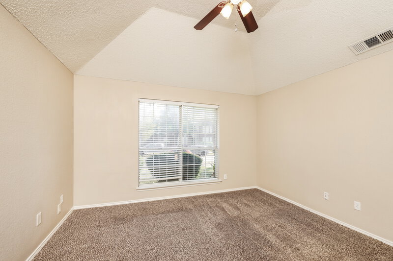 2,111/Mo, 1509 Finley St Cedar Hill, TX 75104 Main Bedroom View