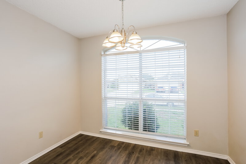 1,745/Mo, 7320 Laurelhill CT S Fort Worth, TX 76133 Dining Room View