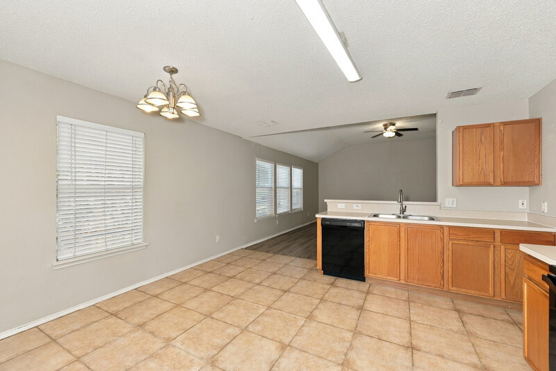 2,160/Mo, 5521 Hunters Bend Ln Dallas, TX 75249 Dining Room View