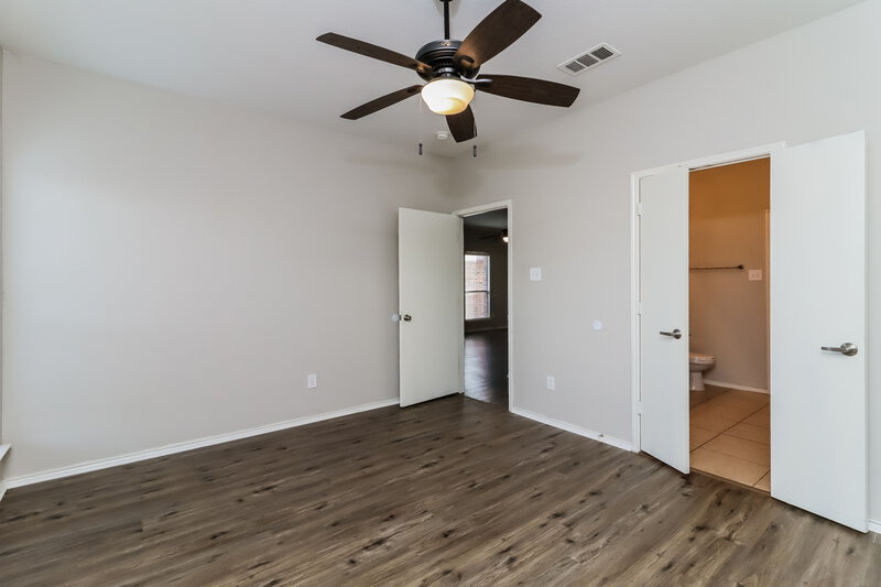 1,965/Mo, 1116 Kielder Circle Fort Worth, TX 76134 Main Bedroom View