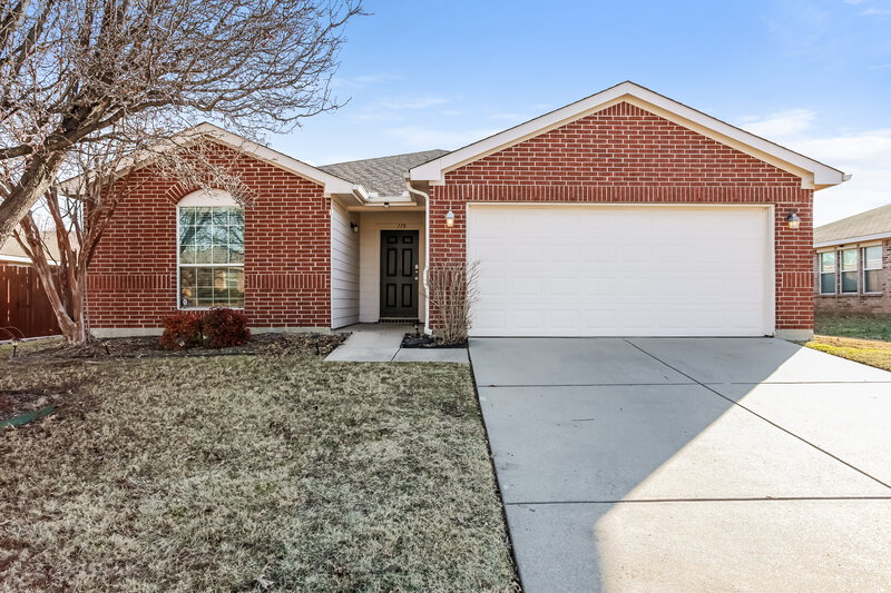 2,005/Mo, 110 Comanche Trail Krum, TX 76249 External View