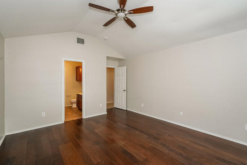 1,980/Mo, 110 Comanche Trail Krum, TX 76249 Main Bedroom View