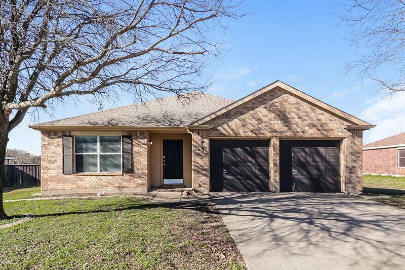 2,135/Mo, 1407 Alpine Drive Red Oak, TX 75154 External View