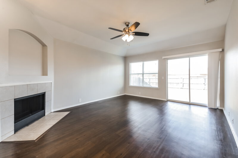 2,135/Mo, 1407 Alpine Drive Red Oak, TX 75154 Living Room View