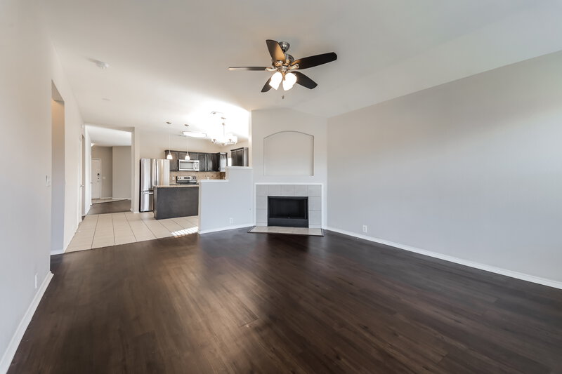 2,135/Mo, 1407 Alpine Drive Red Oak, TX 75154 Living Room View 2