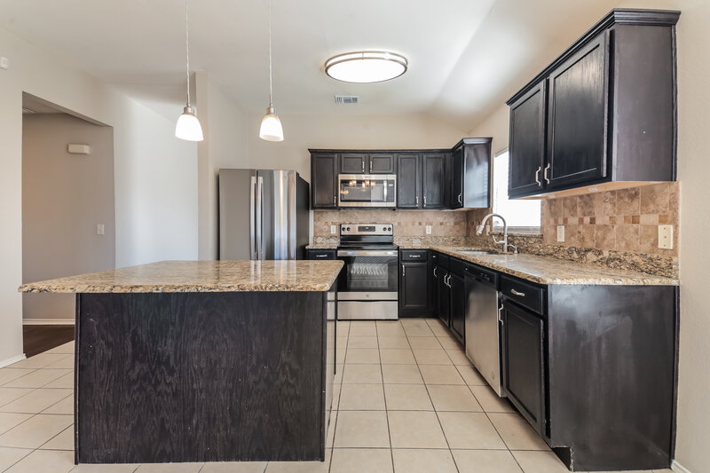 2,135/Mo, 1407 Alpine Drive Red Oak, TX 75154 Kitchen View
