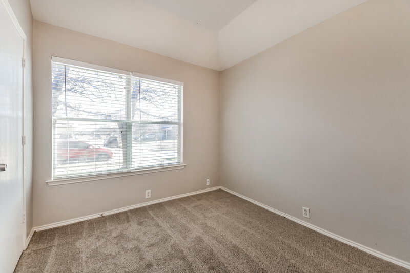 2,135/Mo, 1407 Alpine Drive Red Oak, TX 75154 Bedroom View 3