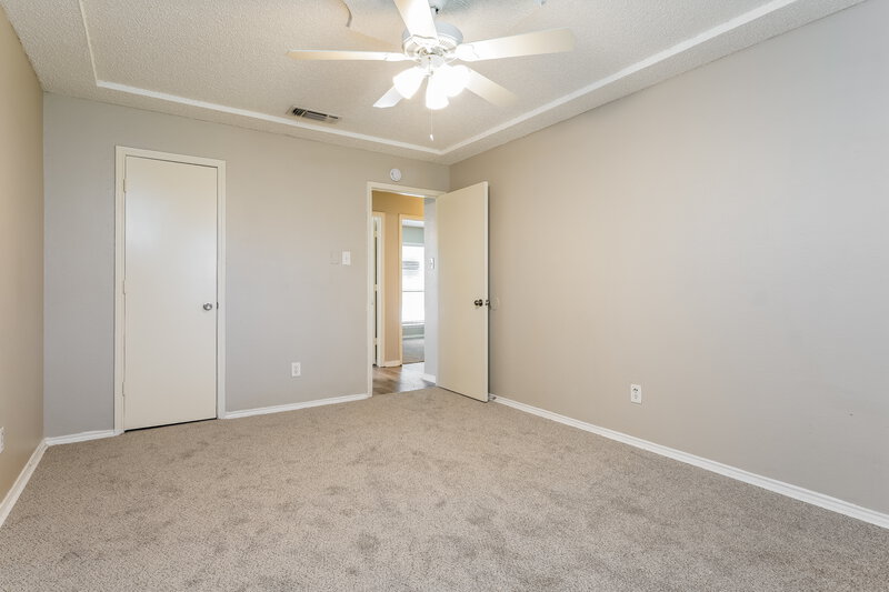 1,925/Mo, 7608 Meadowlark Ln N Watauga, TX 76148 Main Bedroom View 2