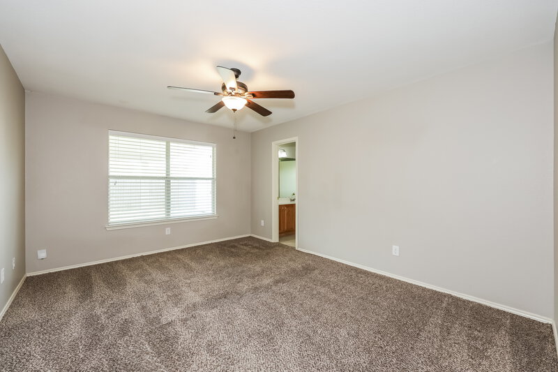 2,190/Mo, 209 Tulip Ln Cedar Hill, TX 75104 Main Bedroom View