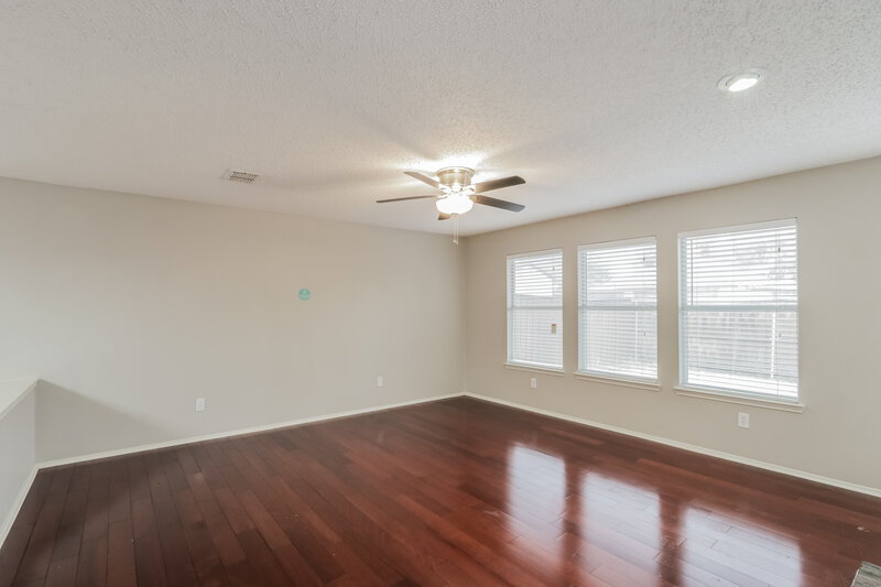 2,590/Mo, 2535 Saint Luke Lane Dallas, TX 75237 Living Room View