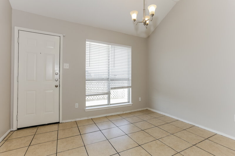 2,095/Mo, 1001 Waterview Dr Cedar Hill, TX 75104 Dining Room View