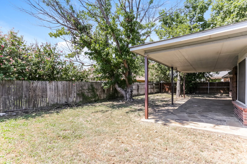 2,060/Mo, 7908 Hulen Park Circle Fort Worth, TX 76123 Rear View