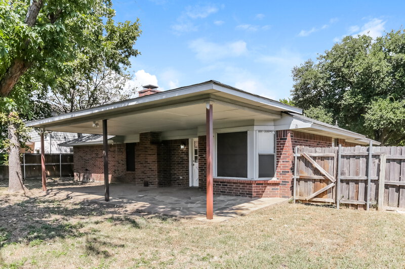 2,060/Mo, 7908 Hulen Park Circle Fort Worth, TX 76123 Rear View 2