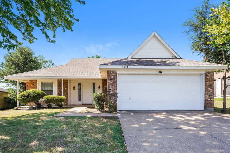 1,880/Mo, 6423 Woodstream Trl Fort Worth, TX 76133 External View
