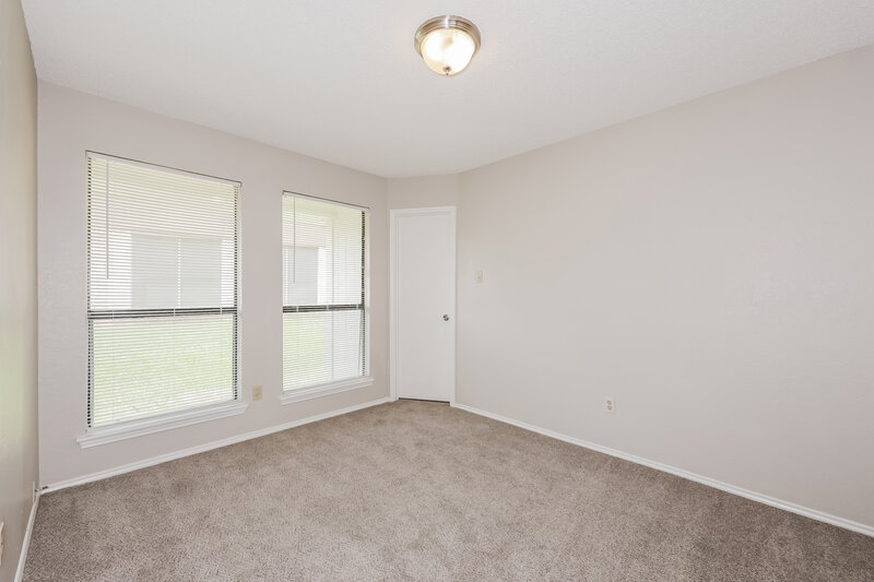 1,920/Mo, 6423 Woodstream Trl Fort Worth, TX 76133 Bedroom View 2