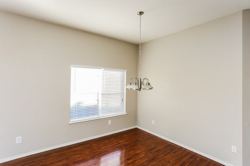 2,293/Mo, 821 Ragland Dr Cedar Hill, TX 75104 Dining Room View