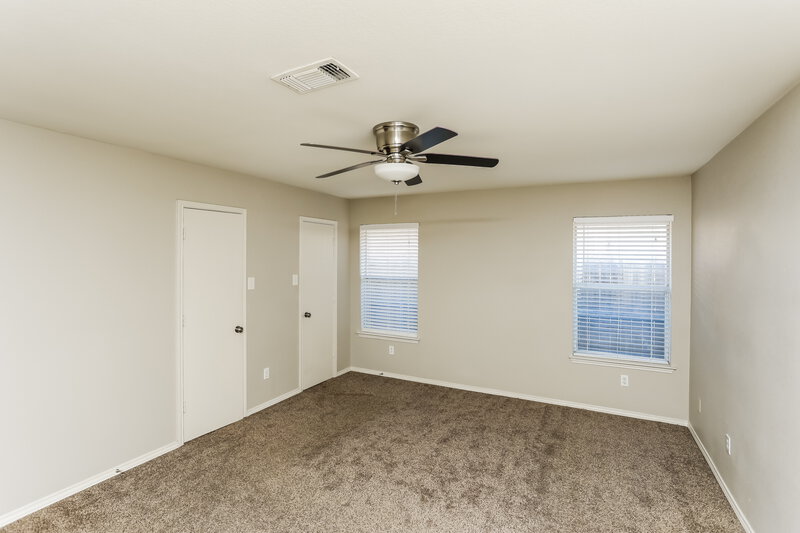 2,293/Mo, 821 Ragland Dr Cedar Hill, TX 75104 Main Bedroom View