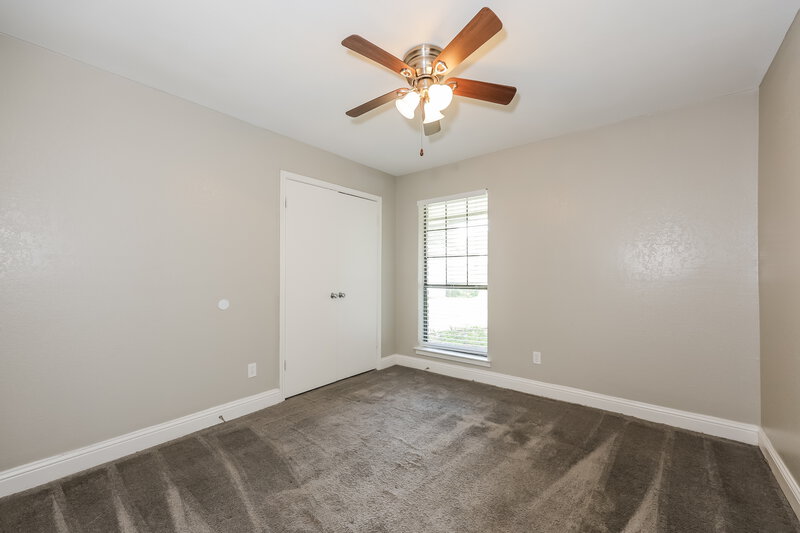 1,960/Mo, 7051 South Meadow Drive E Fort Worth, TX 76133 Bedroom View
