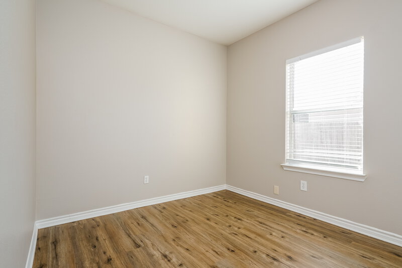 2,640/Mo, 1808 Alanbrooke Fort Worth, TX 76140 Bedroom View 2