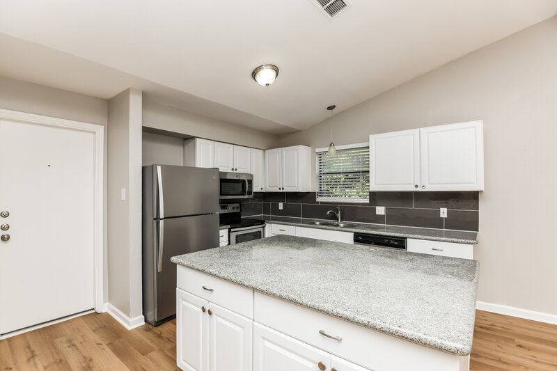 2,445/Mo, 3721 Ashley Ln Fort Worth, TX 76123 Kitchen View 2