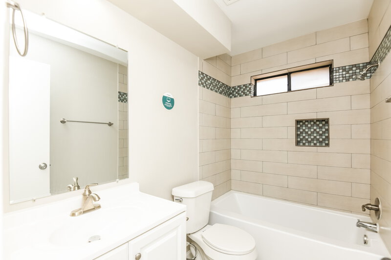 2,445/Mo, 3721 Ashley Ln Fort Worth, TX 76123 Bathroom View