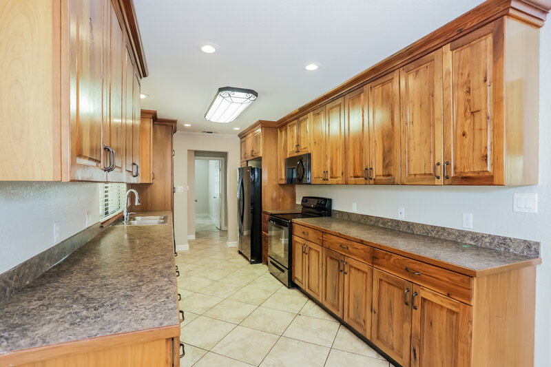 2,030/Mo, 445 Berkshire Dr Burleson, TX 76028 Kitchen View 2