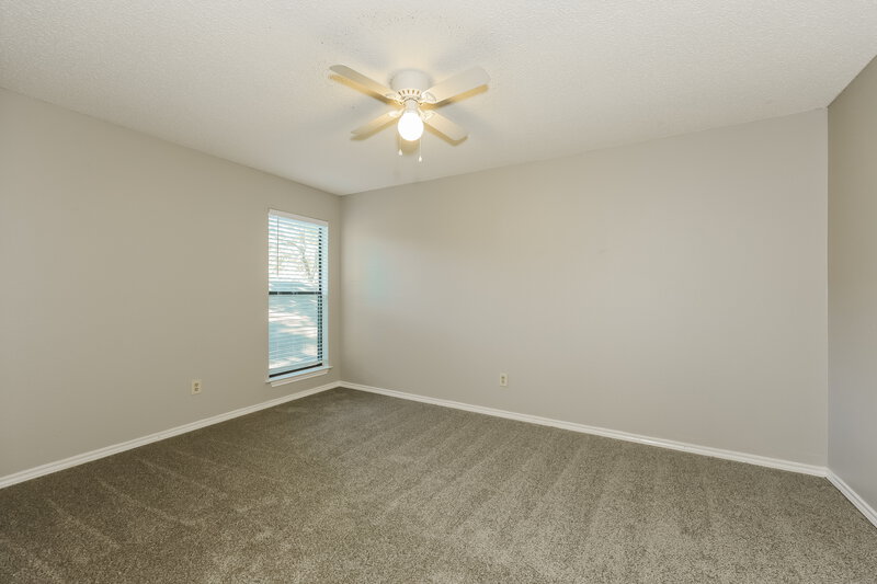 2,325/Mo, 3907 Wentworth Drive Arlington, TX 76001 Bedroom View 2