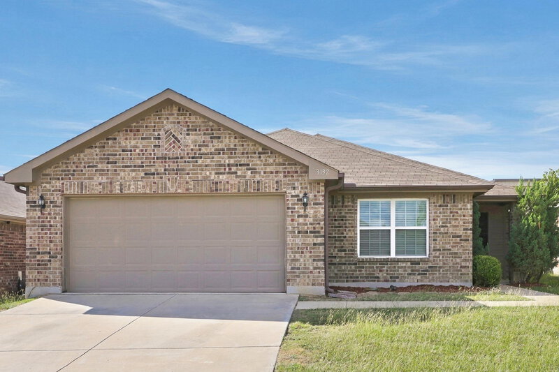 2,105/Mo, 3132 Middleview Road Fort Worth, TX 76108 External View