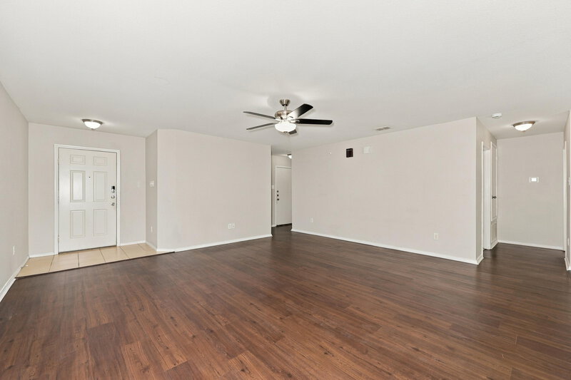 2,105/Mo, 3132 Middleview Road Fort Worth, TX 76108 Living Room View