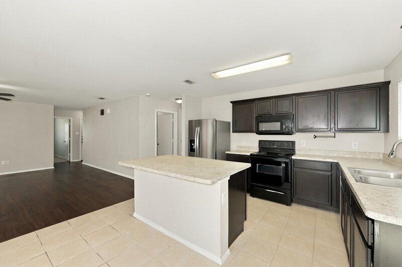 2,105/Mo, 3132 Middleview Road Fort Worth, TX 76108 Kitchen View 3