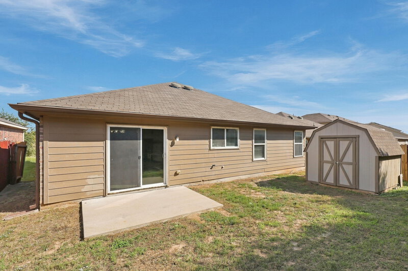 2,105/Mo, 3132 Middleview Road Fort Worth, TX 76108 Rear View