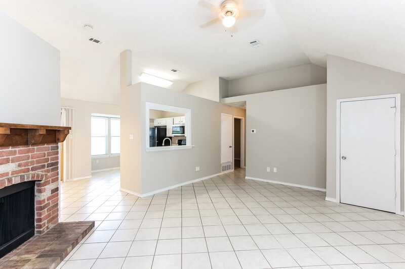 1,850/Mo, 1503 Waxwing Ct Arlington, TX 76018 Misc View 3