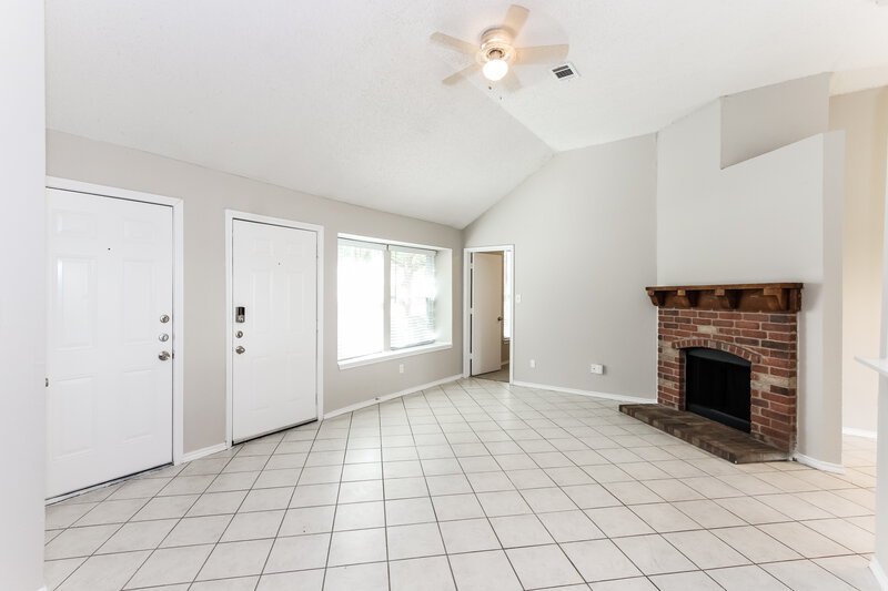1,850/Mo, 1503 Waxwing Ct Arlington, TX 76018 Misc View 4