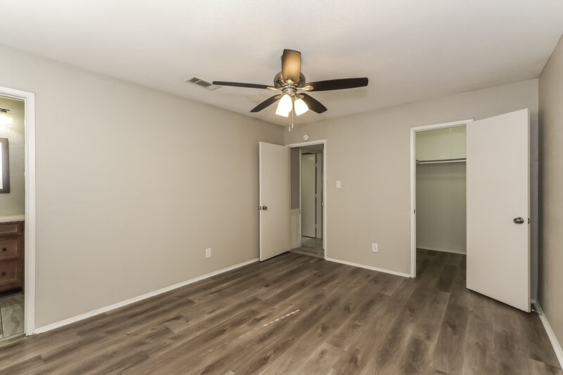 2,145/Mo, 1625 Clark Trl Grand Prairie, TX 75052 Main Bedroom View 2