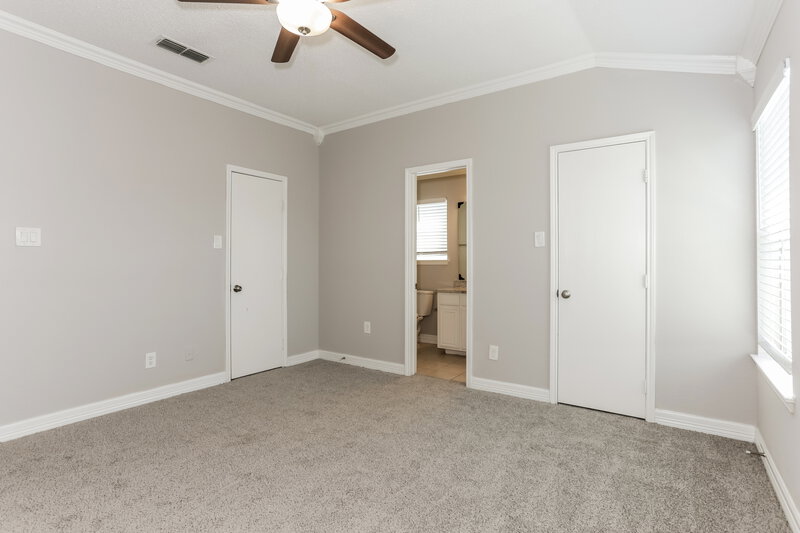 1,890/Mo, 902 Beaufort Court Arlington, TX 76018 Main Bedroom View 2