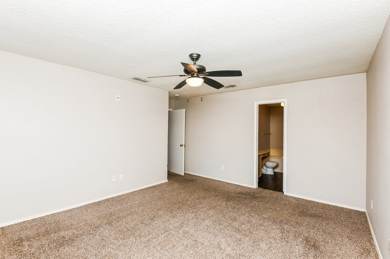 1,850/Mo, 10408 Morning Dew St Fort Worth, TX 76108 Main Bedroom View 2