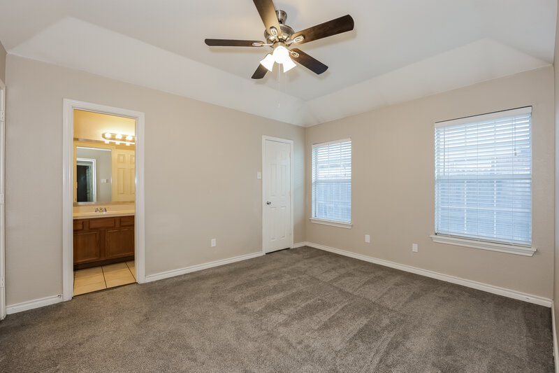 1,990/Mo, 1232 Clay Ln Seagoville, TX 75159 Main Bedroom View