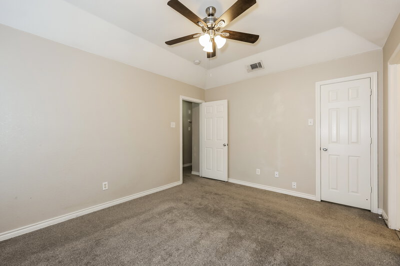 1,990/Mo, 1232 Clay Ln Seagoville, TX 75159 Main Bedroom View 2