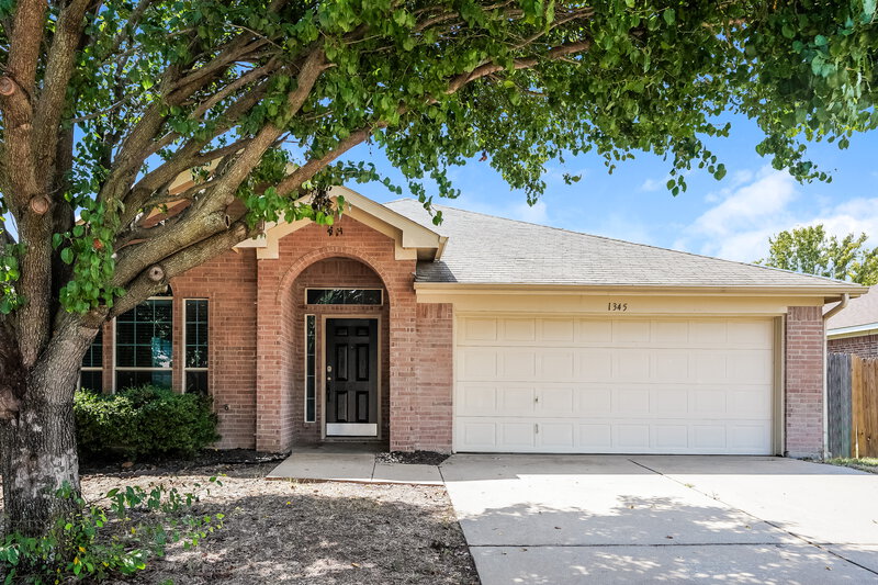 2,680/Mo, 1345 Meadowbrook Lane Crowley, TX 76036 External View