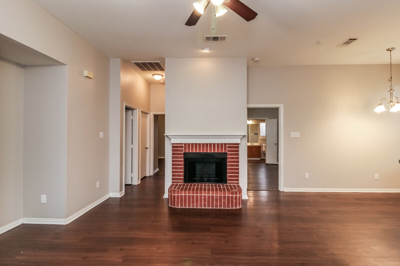 2,020/Mo, 4901 Fox Ridge McKinney, TX 75071 Living Room View