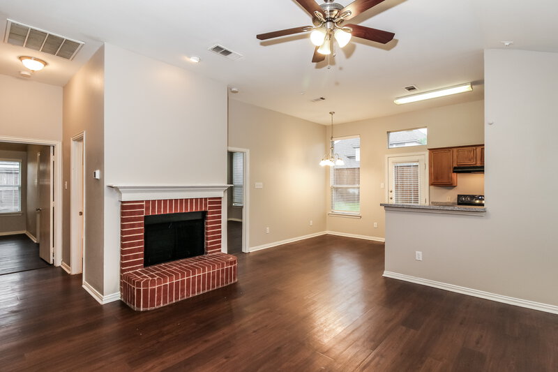 2,020/Mo, 4901 Fox Ridge McKinney, TX 75071 Living Room View 2